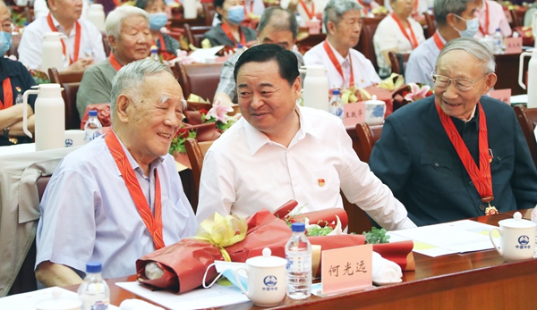 郝鹏、、、国资、、、央企、、、国资委、、、书记、、、主任、、、国企、、、企业刷新